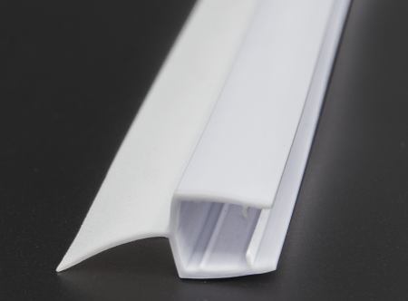 PVH04-908WM8 Уплотнительный профиль ПВХ для стекла 8 мм, 2200 мм, premium